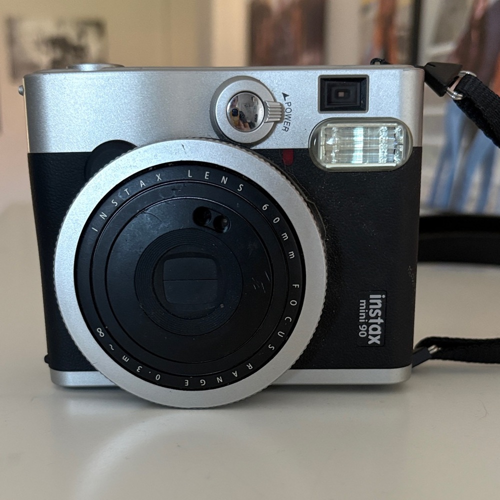 Fuji instax Mini 90 Neo Classic - Silver and Black